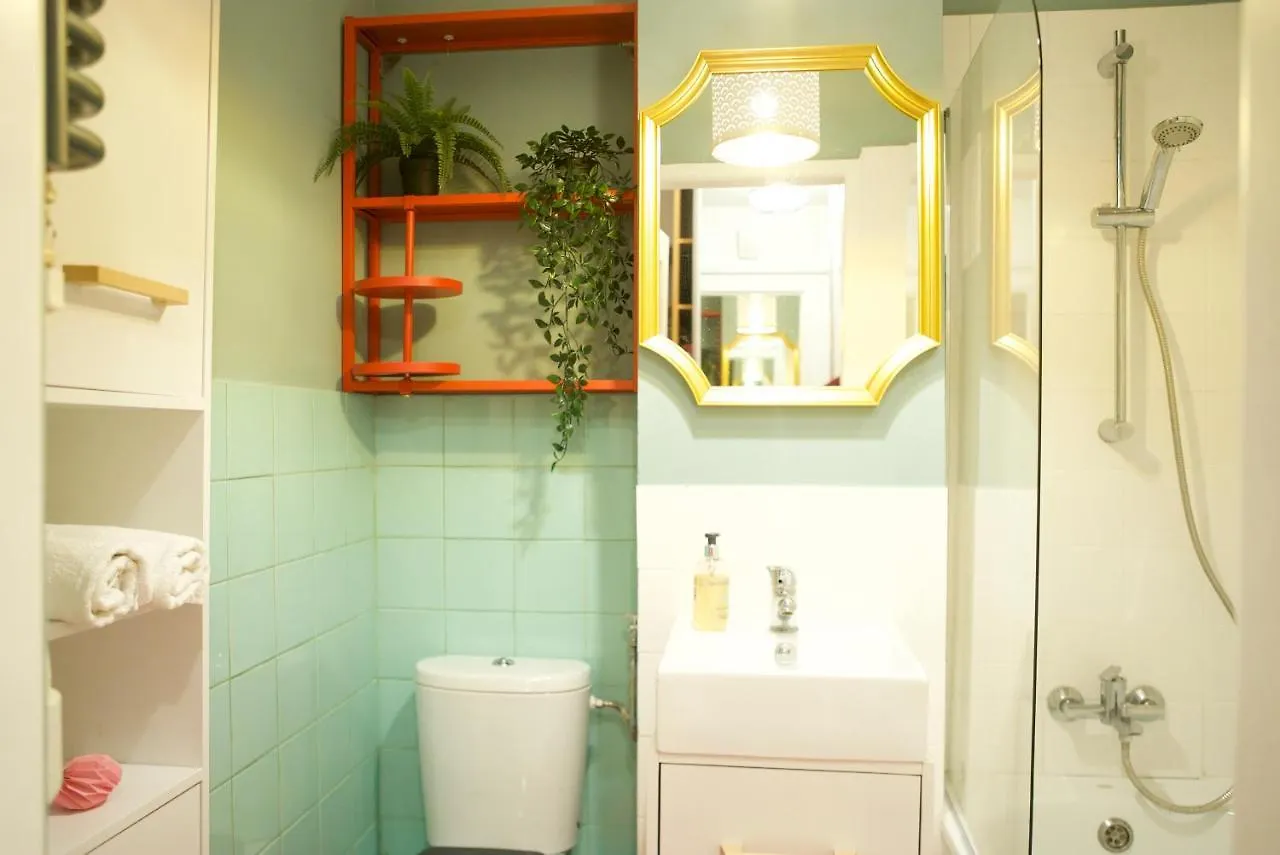 Cinema Apartment Kinowa Warsaw